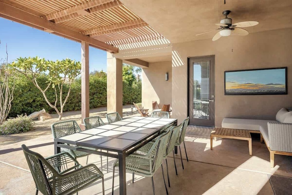 Desert Dreamhouse 4BR Pool Spa