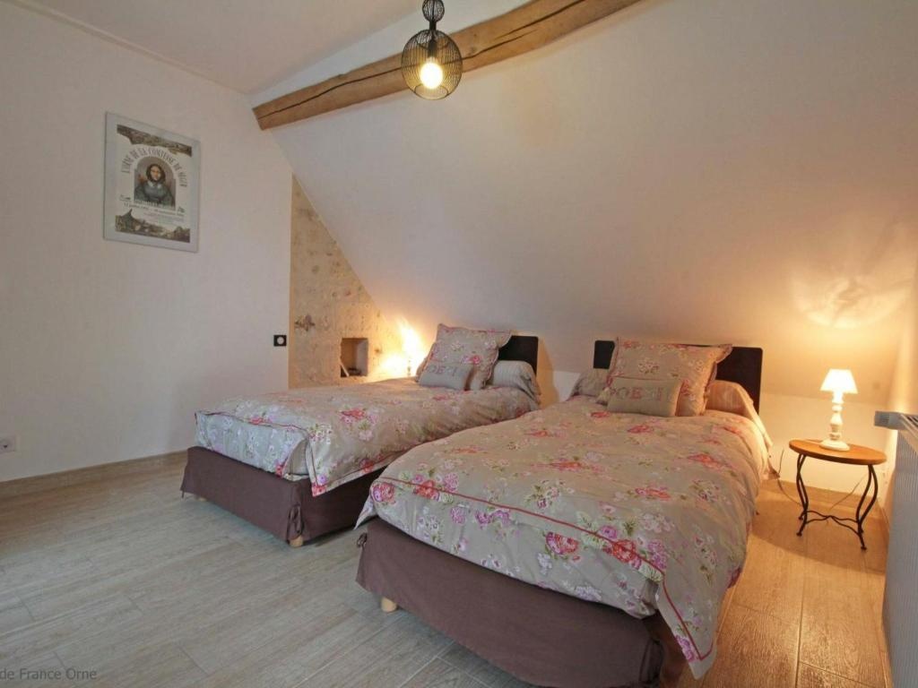 Gîte Coulonges-sur-Sarthe, 7 pièces, 13 personnes - FR-1-497-118 2