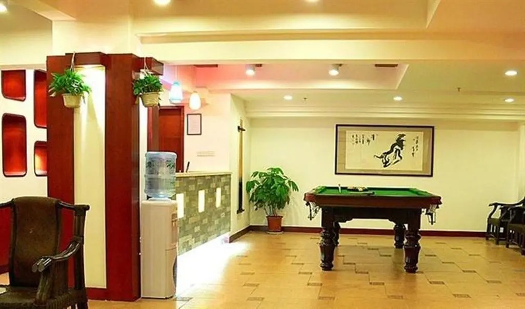 Lobby & Reception
