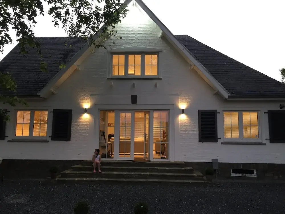 Superb Holiday Home With Garden in Serinchamps