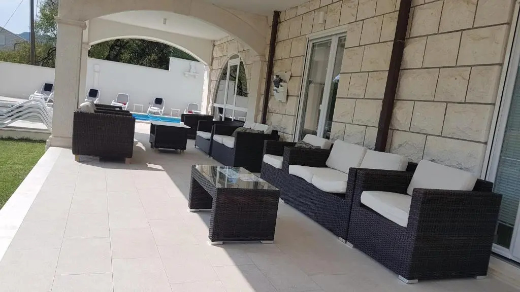 Villa Arion