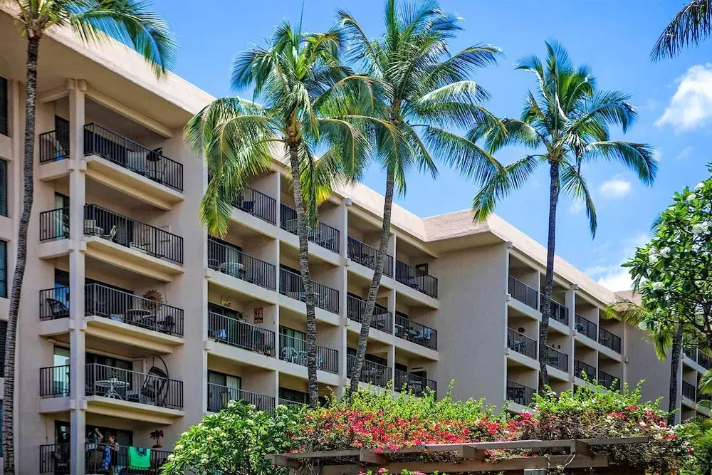 Budget Friendly - Kihei Akahi C-608, Ocean Views, Short Walk to Kamaole Beach II