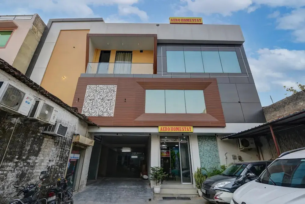 Hotel Aero Homestay
