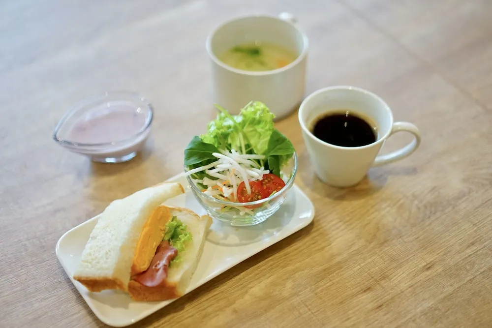 Food & Beverage