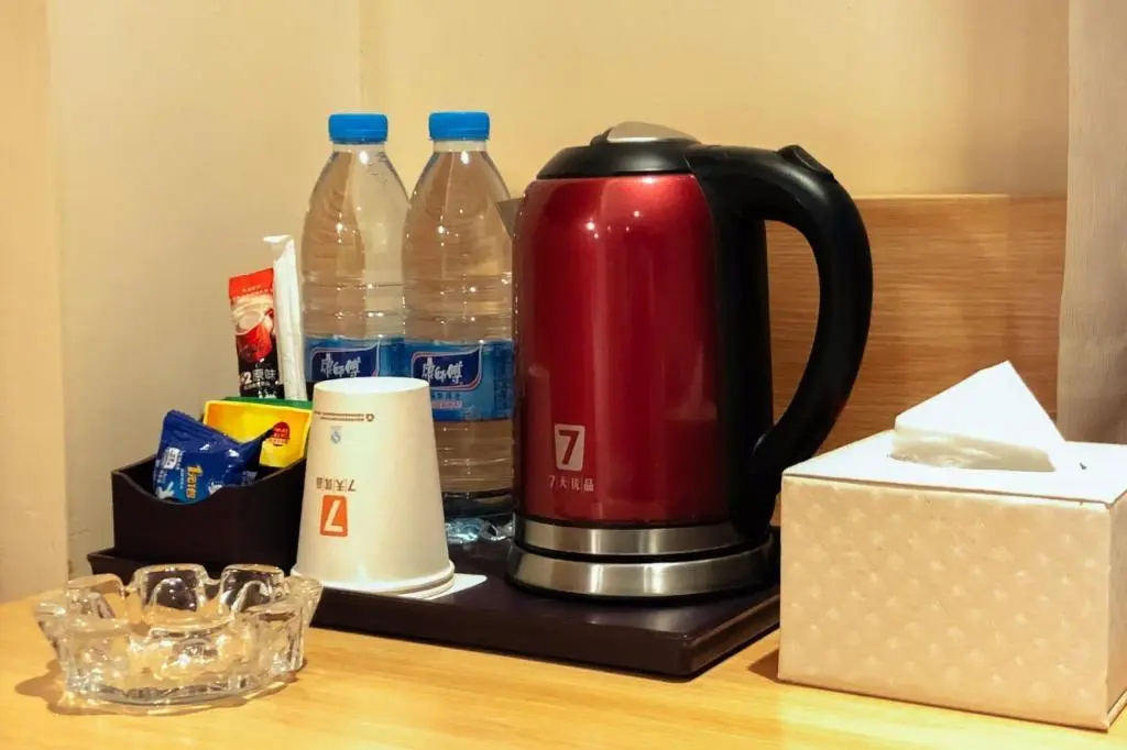 Food & Beverage