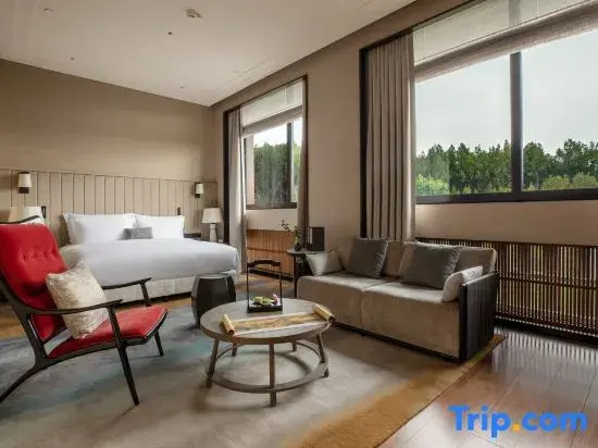 2 Bedrooms Suite