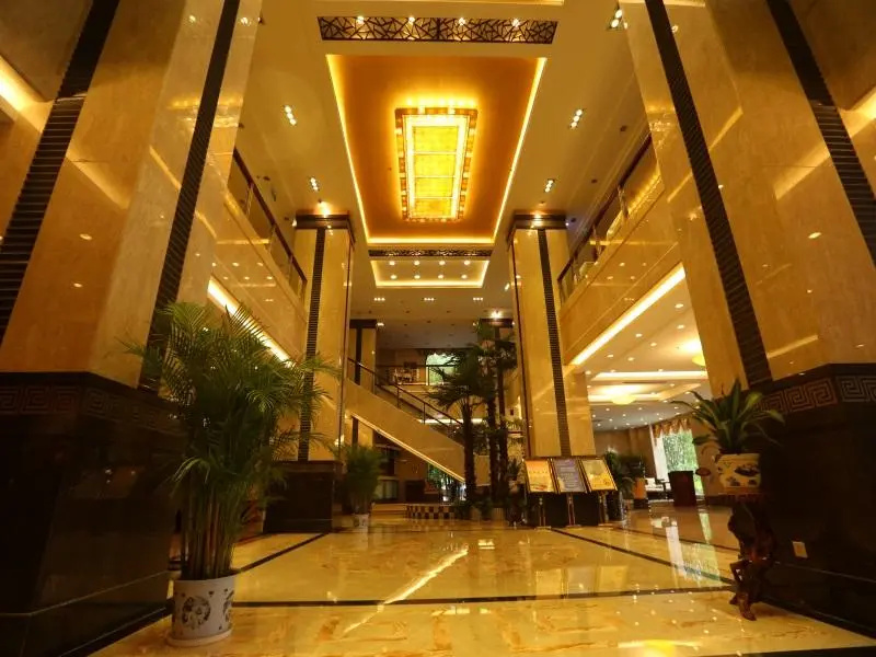 Lobby & Reception