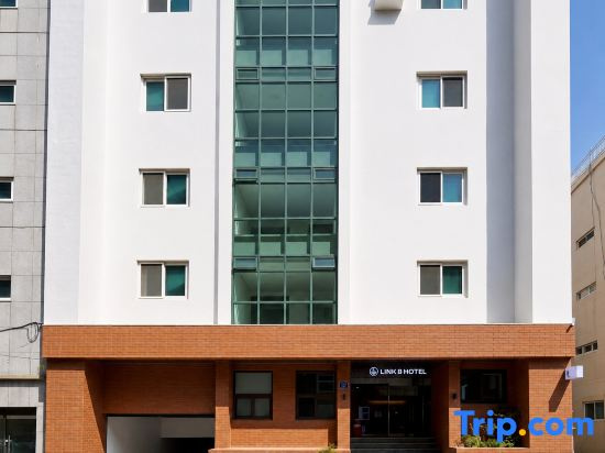 Link B Hotel