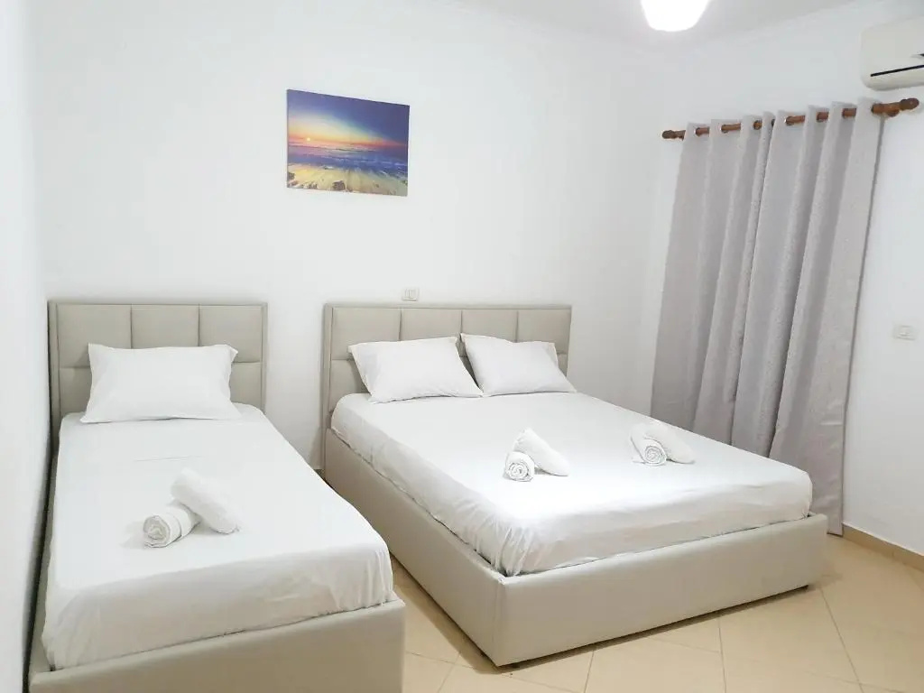 Standard Triple room with balcony