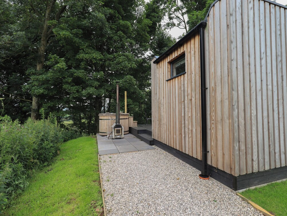 Yew Tree Cabin — 3