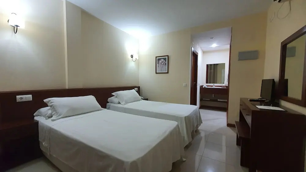 Comfort Double room (full double bed)