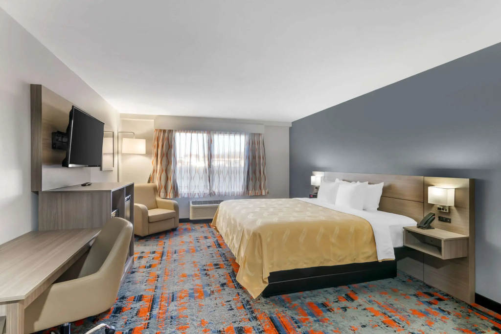 Standard Double room (full double bed)