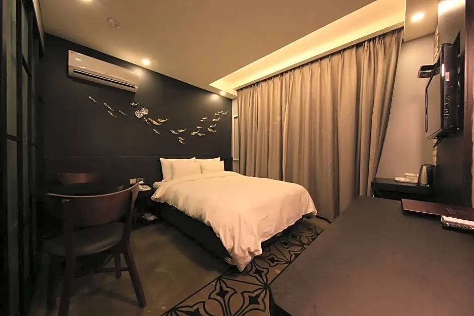 Economy room