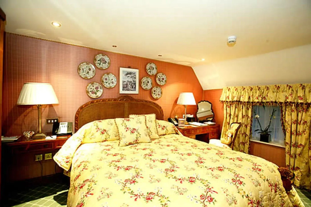 Summer Lodge Country House Hotel - Chambres