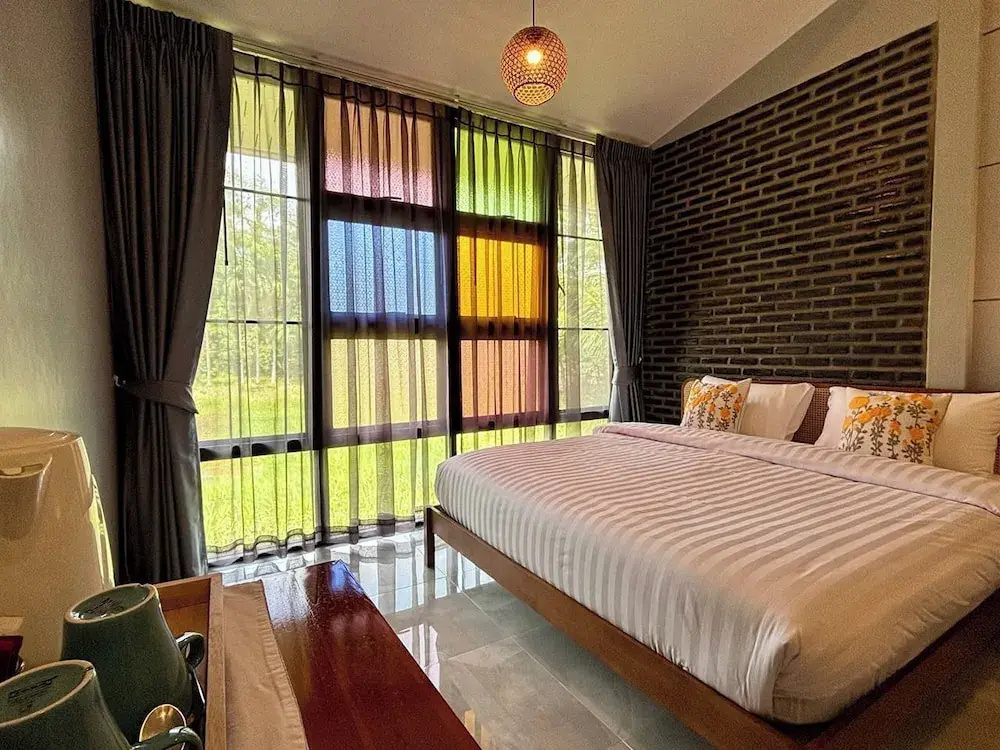 Suite with balcony