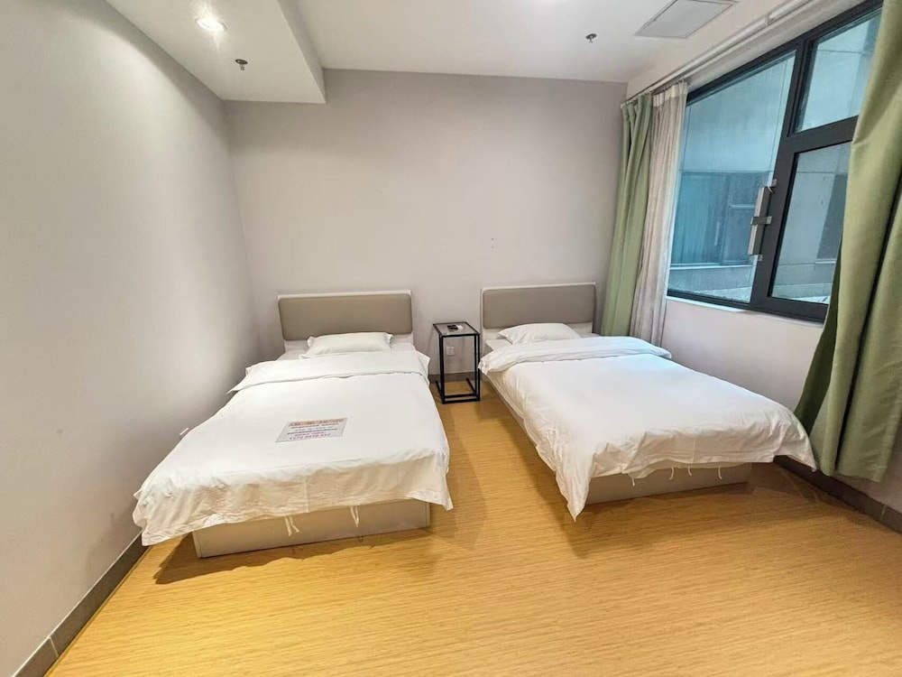 Economy Double room (twin beds)