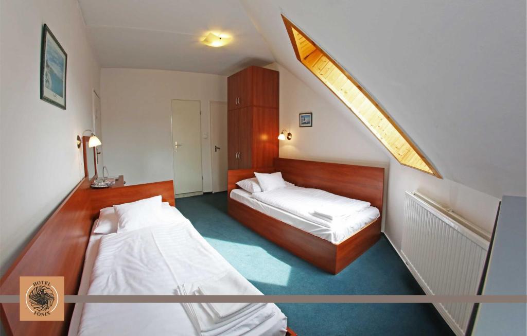 Hotel Phoenix by null