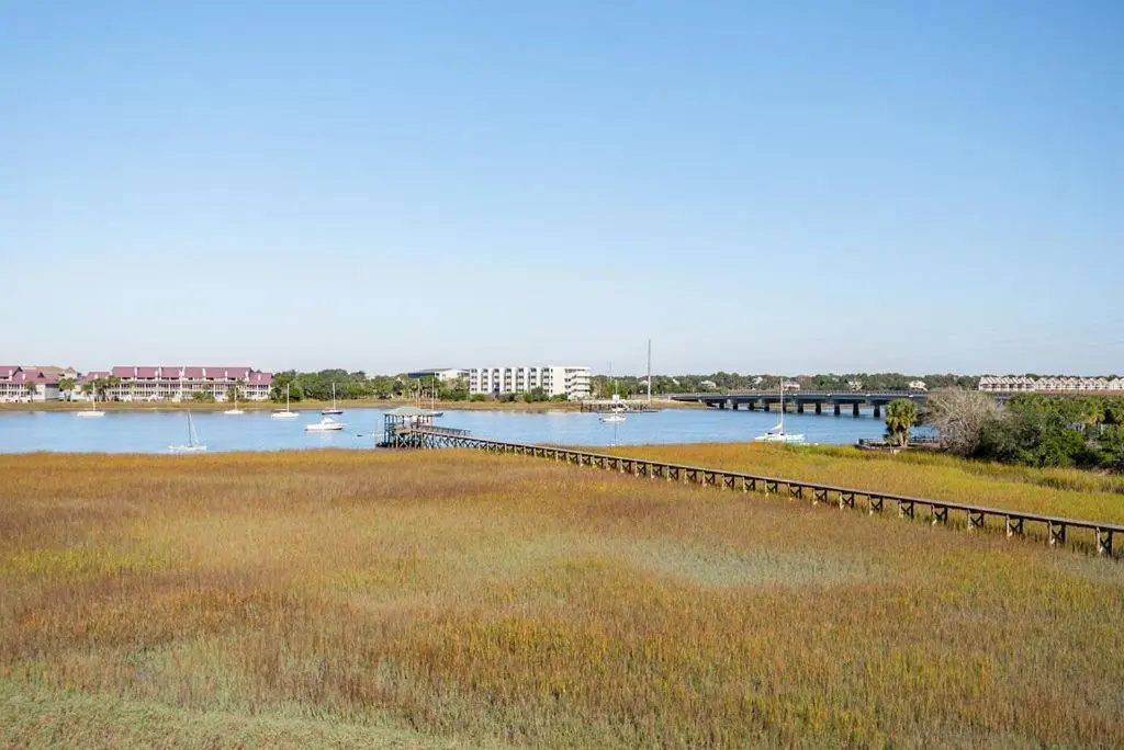 84 Waters Edge - Riverview Townhouse - Pool