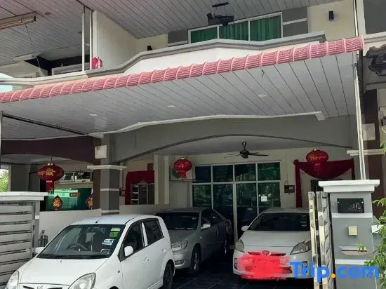 16 pax HB Homestay Raja Uda Ong Yi How Butterworth - Budget Homestay - KTV NETFLIX MAHJONG