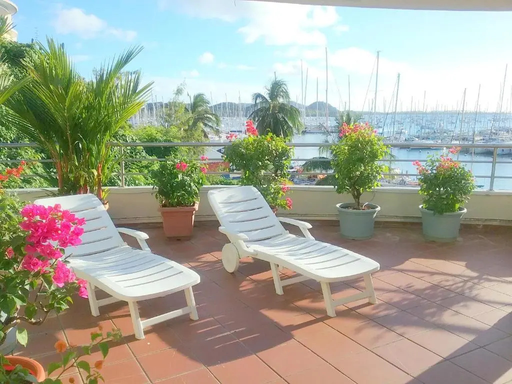 APPARTEMENT T 4 vue SUR MER