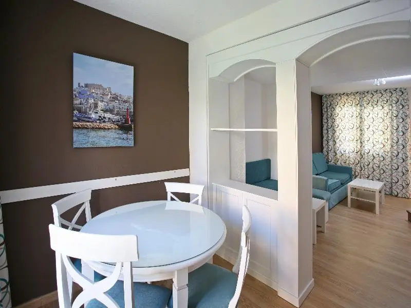 Apartamentos Turísticos Jardines del Plaza - Chambres