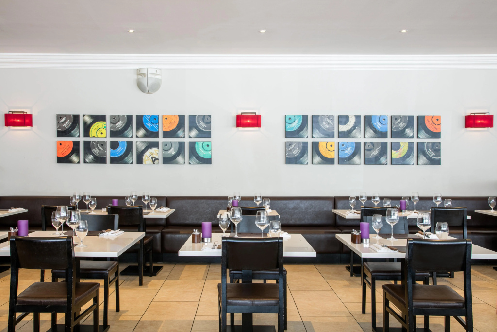 Crowne Plaza Manchester Airport by IHG - фото 28