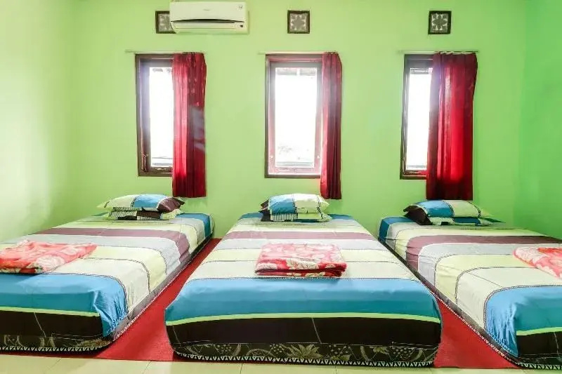 Penginapan Roro Mendut by ZUZU