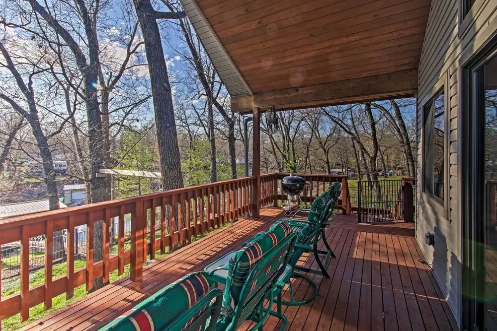 Fire Pit & Boat Slip: Waterfront Grove Getaway