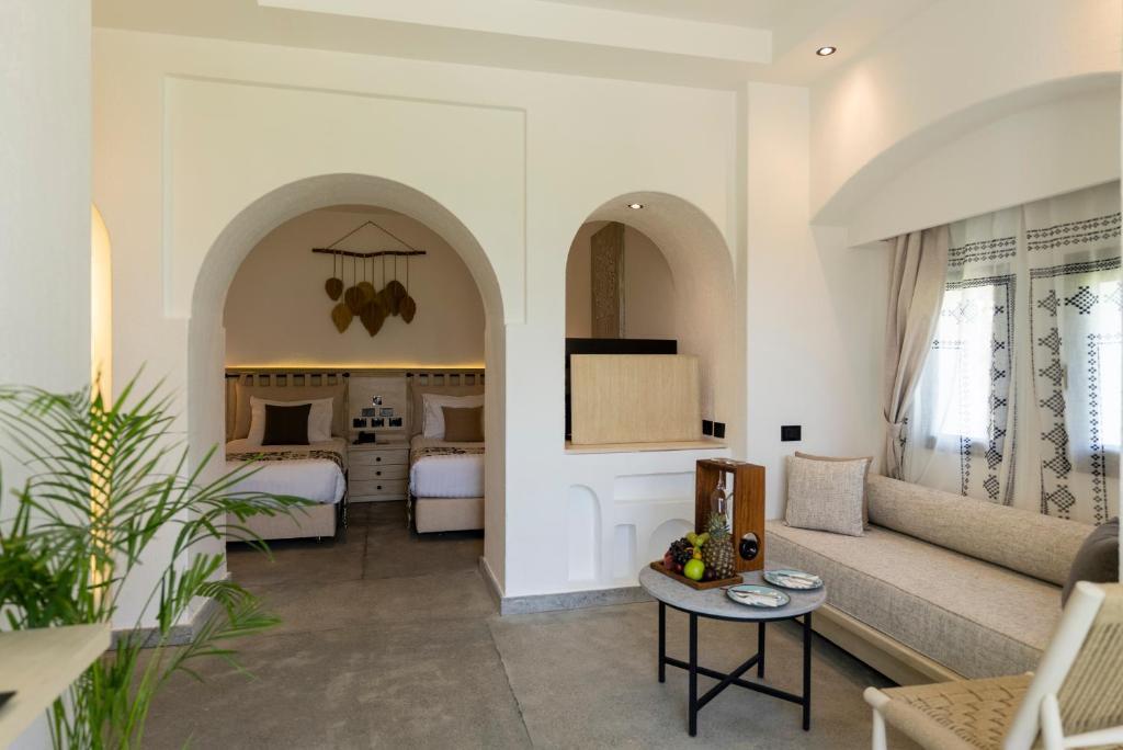 Полулюкс Garden в SUNRISE Tucana Resort