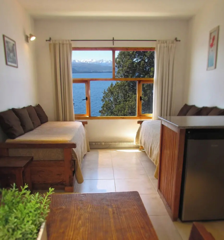 2 Bedrooms Premium Apartment with balcony and with lake view