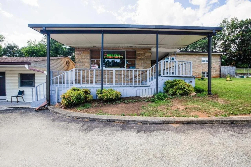 Hotel Salem-Roanoke I-81 by OYO Rooms