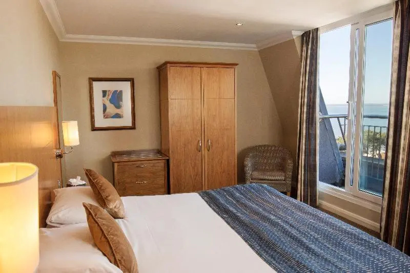 Harbour Heights Hotel - Chambres