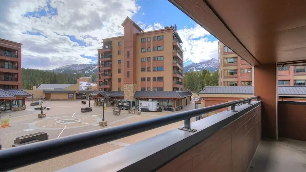 Comfortable 3-bedroom Ski In/out Condo at Peak 9 - Village at Breckenridge
