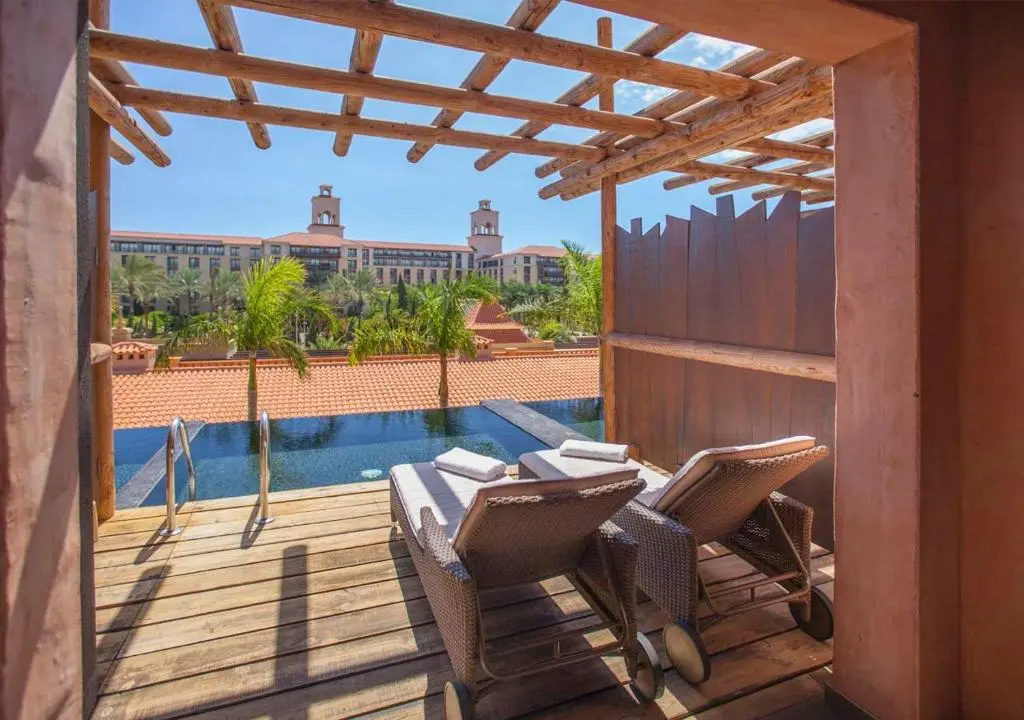 Deluxe Pool Double room (full double bed)