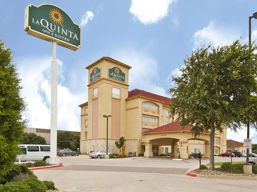 La Quinta Inn & Suites by Wyndham DFW Airport West - Bedford - Chambres