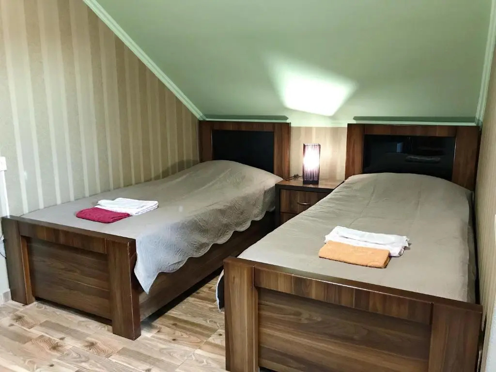 Economy room