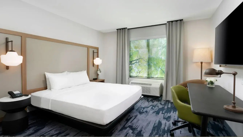 Standard Double room (full double bed)