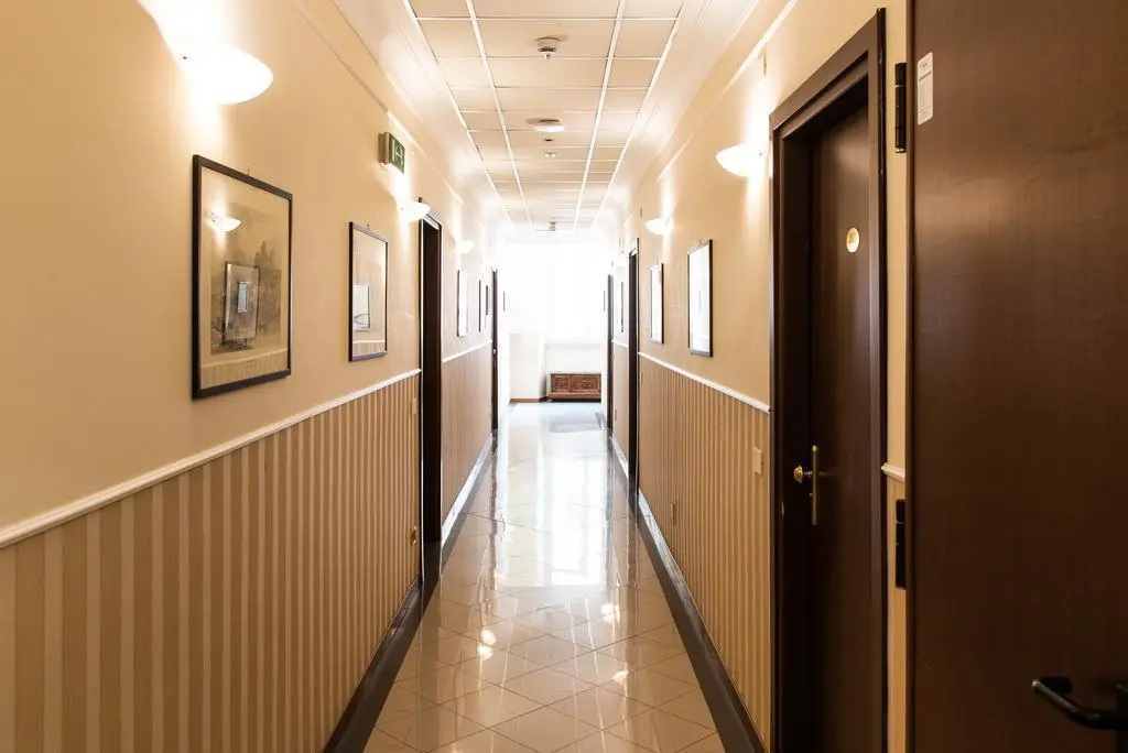 Lobby & Reception