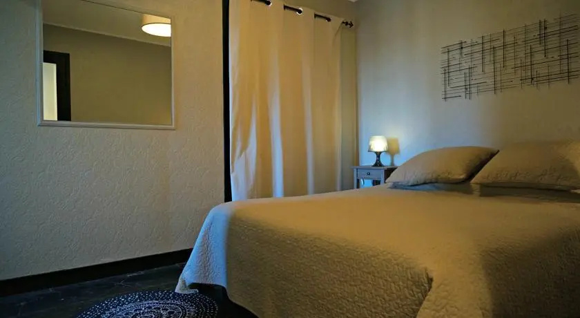 Voir la photo 1 — Little Suite - Grande Chaussée