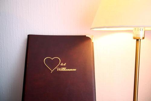 gallery_image_hidden_13