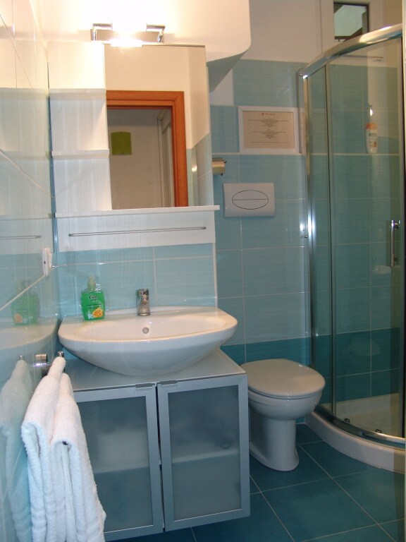 gallery_image_hidden_10