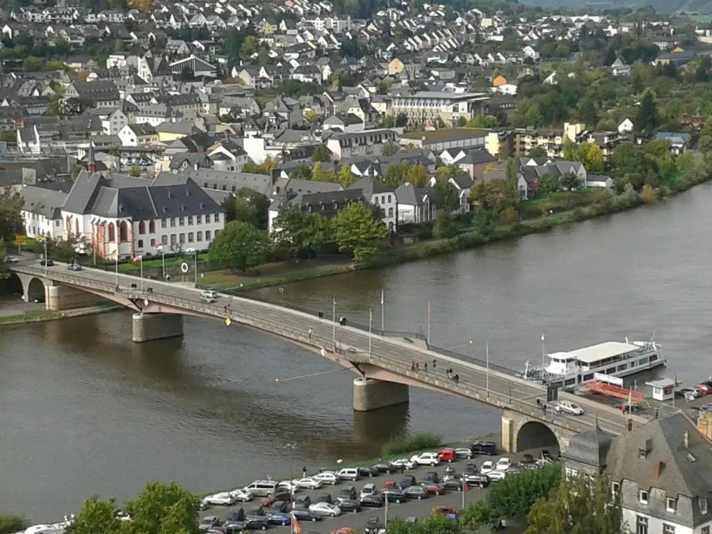 Apartment with river view
