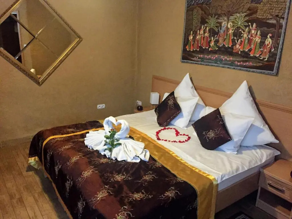 Standard Double room (full double bed)