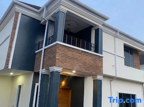 Luxury 2 Bedroom Duplex at Carlton Gate Estate