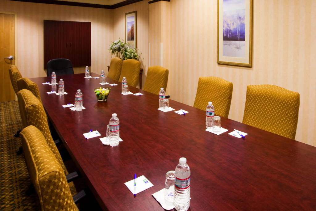 Holiday Inn Express Syracuse Airport by IHG - фото 18
