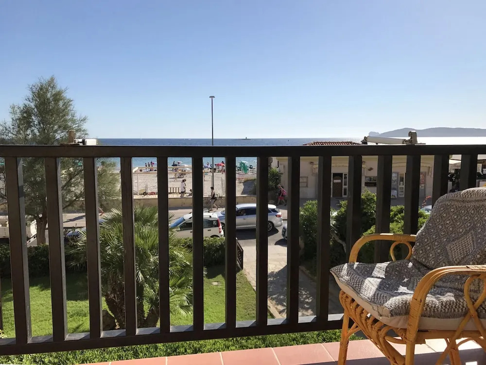 2 Bedrooms Apartment with balcony