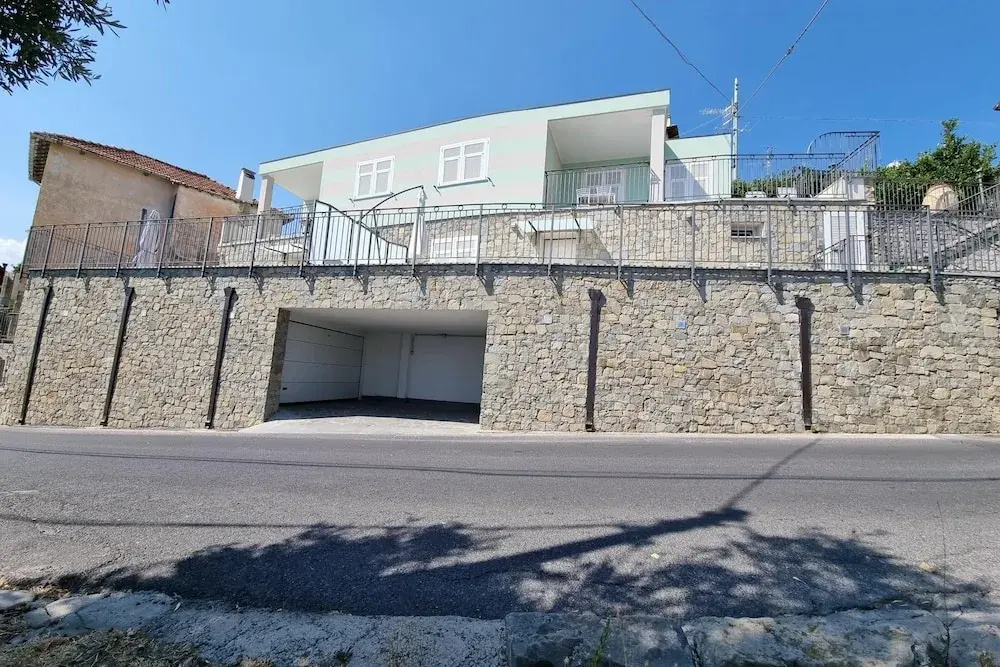 Serena 2 in Alassio With 2 Bedrooms and 2 Bathrooms