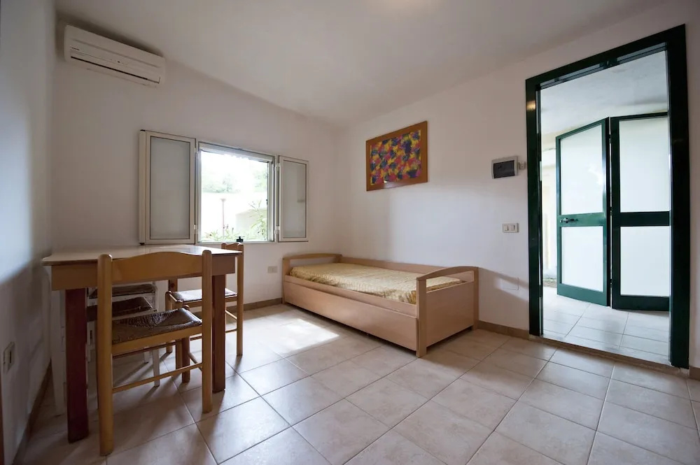 1 Bedroom Bungalow beachfront