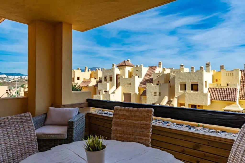 Balcony & Terrace