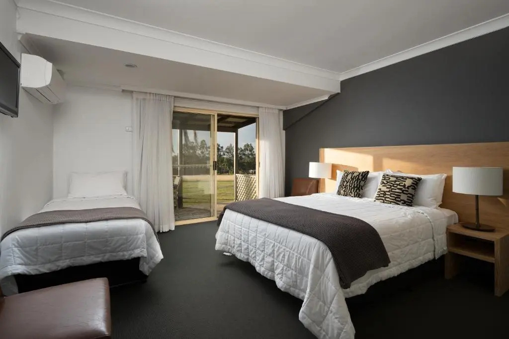 Standard Double room (full double bed)